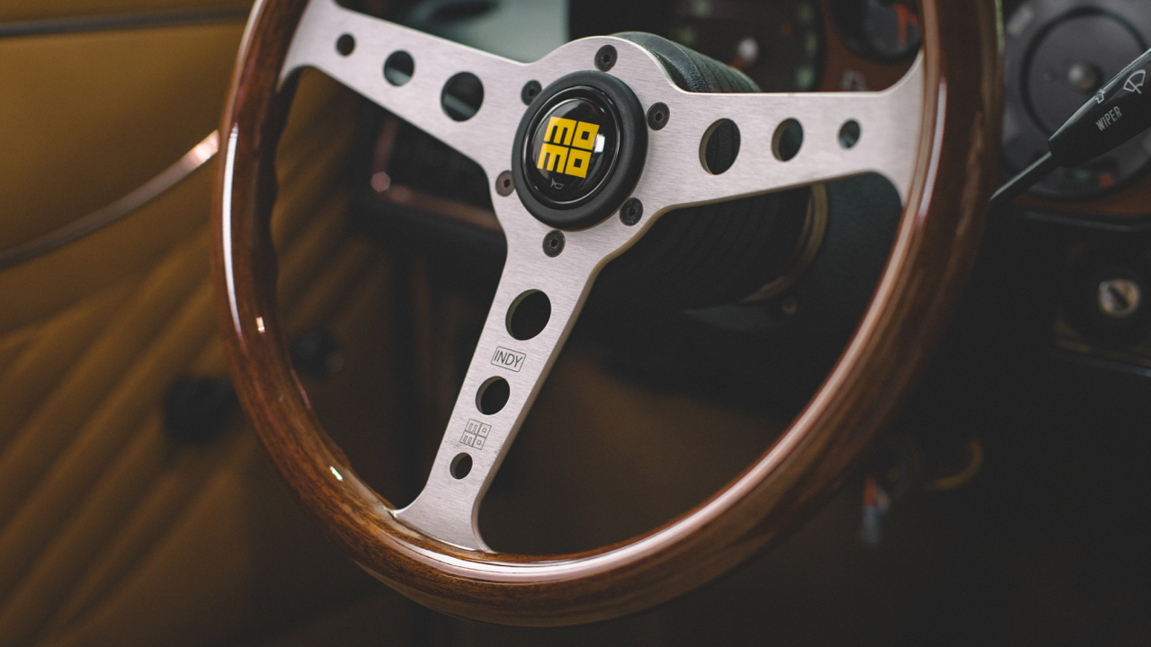 IND35MAOP Momo Heritage Indy Wood Steering Wheel 350mm Diameter