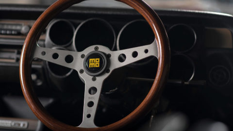 Nissan Hakosuka Skyline GTR - Momo Heritage Indy Steering Wheel