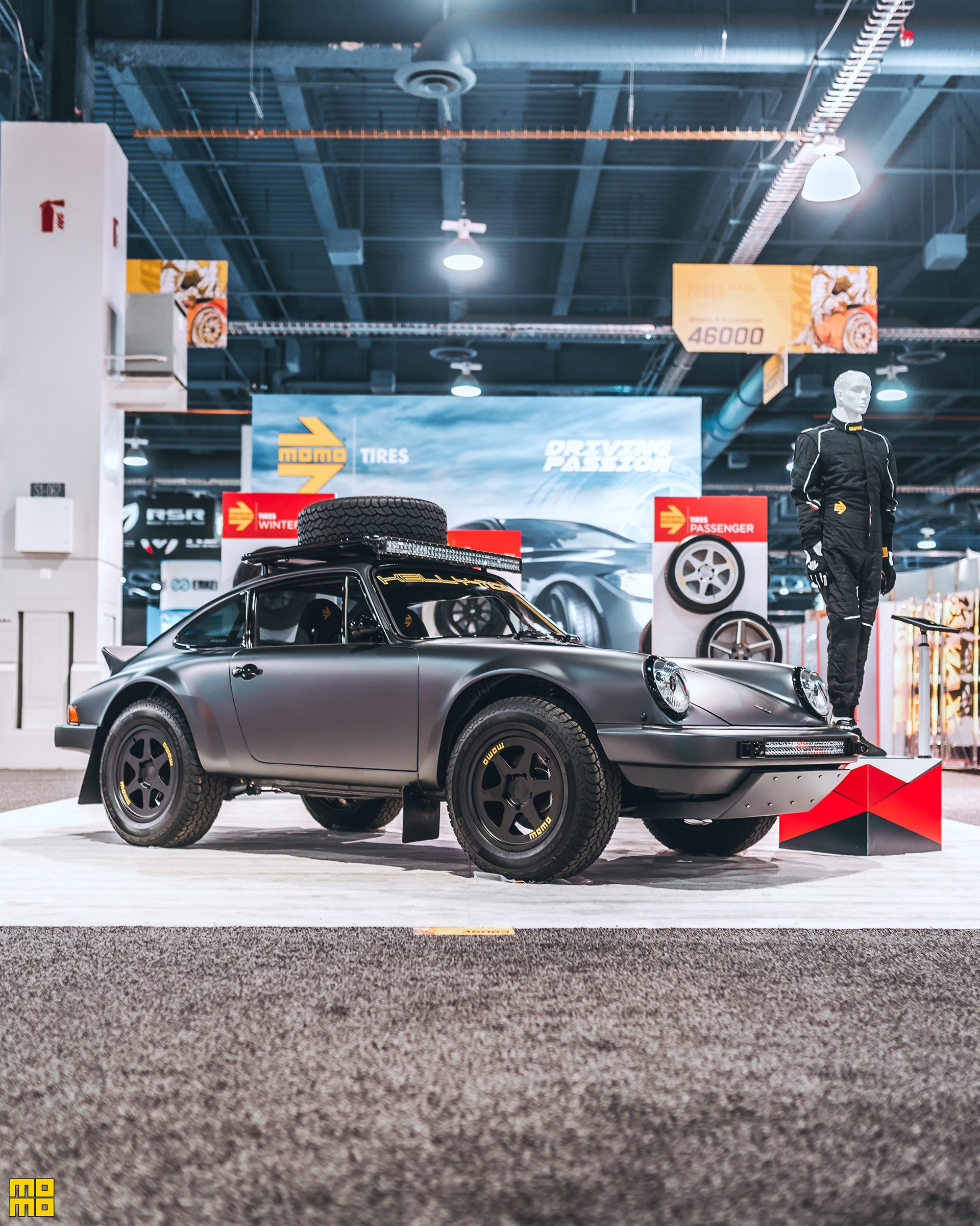 Matte Black Porsche 911 Safari – MOMO Heritage 6 Wheels in Matte Black